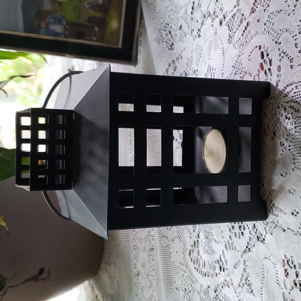 Candle lantern
